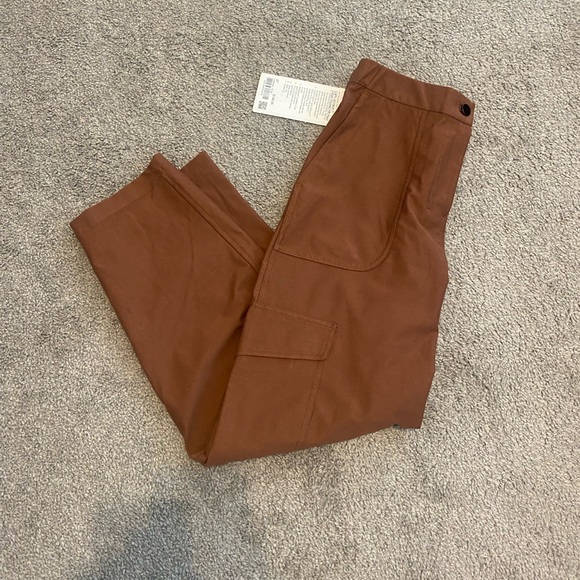 Lululemon cargo pants - Picture 1 of 5